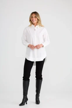 Brave & True Gemma Shirt - White Amore