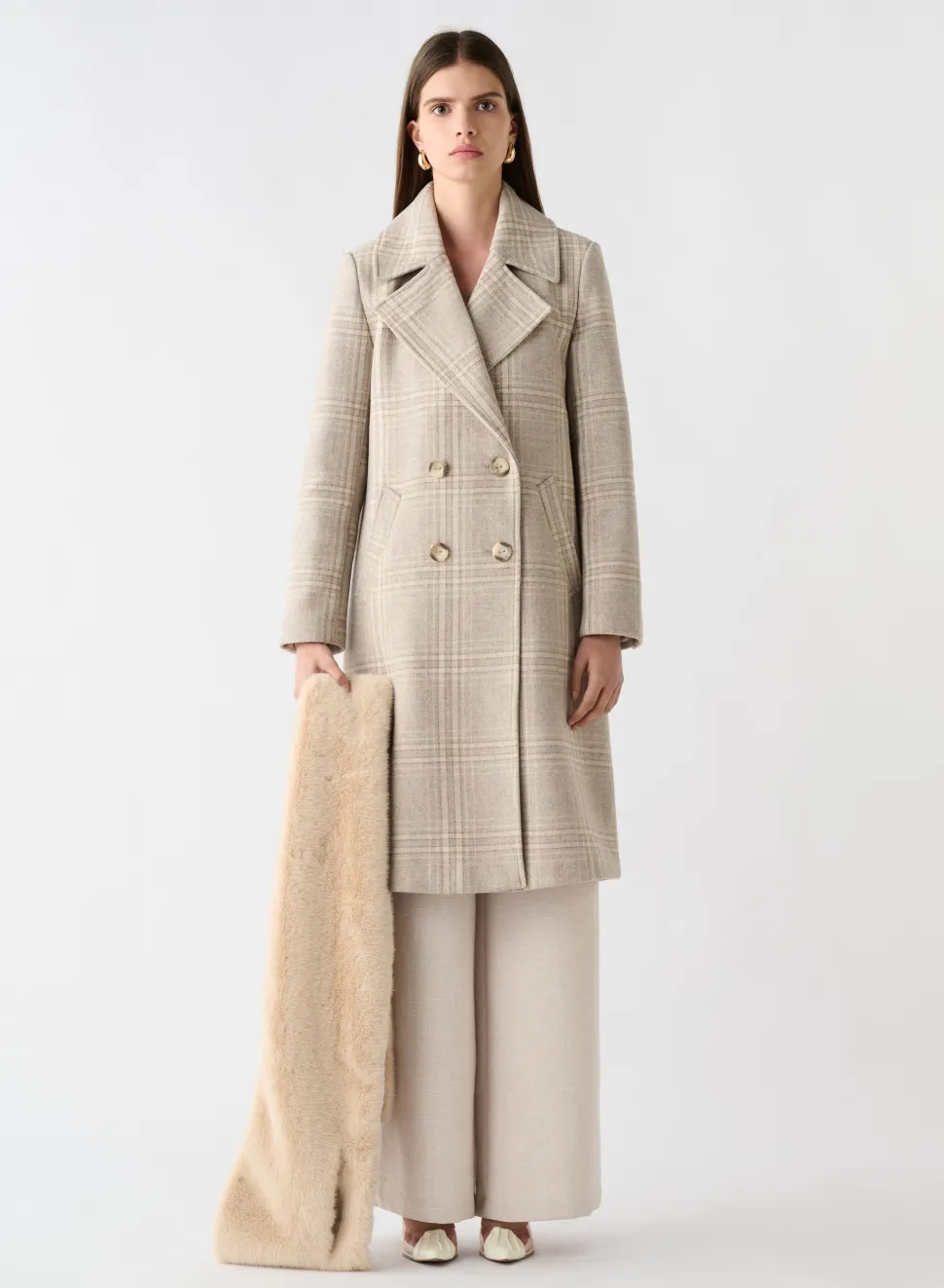Esmaee Edition Coat - Cream Check