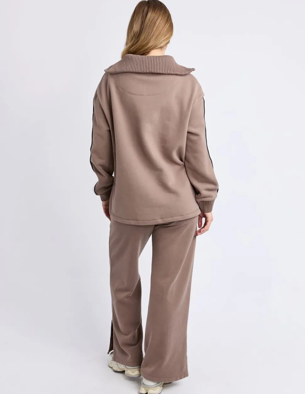Foxwood Knit Collar Crew - Brown
