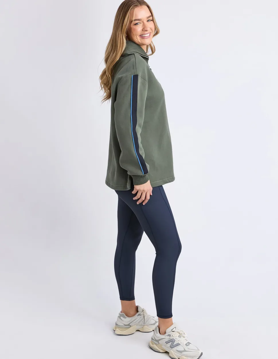 Foxwood Knit Collar Crew - Khaki