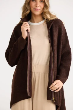 Home Love Woodside Poncho - Chocolate