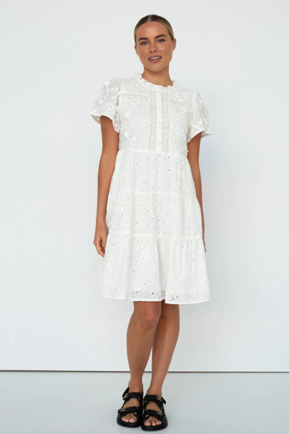 Kireina Camilla Dress - White