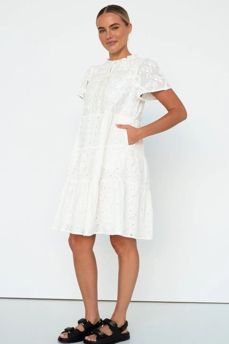 Kireina Camilla Dress - White