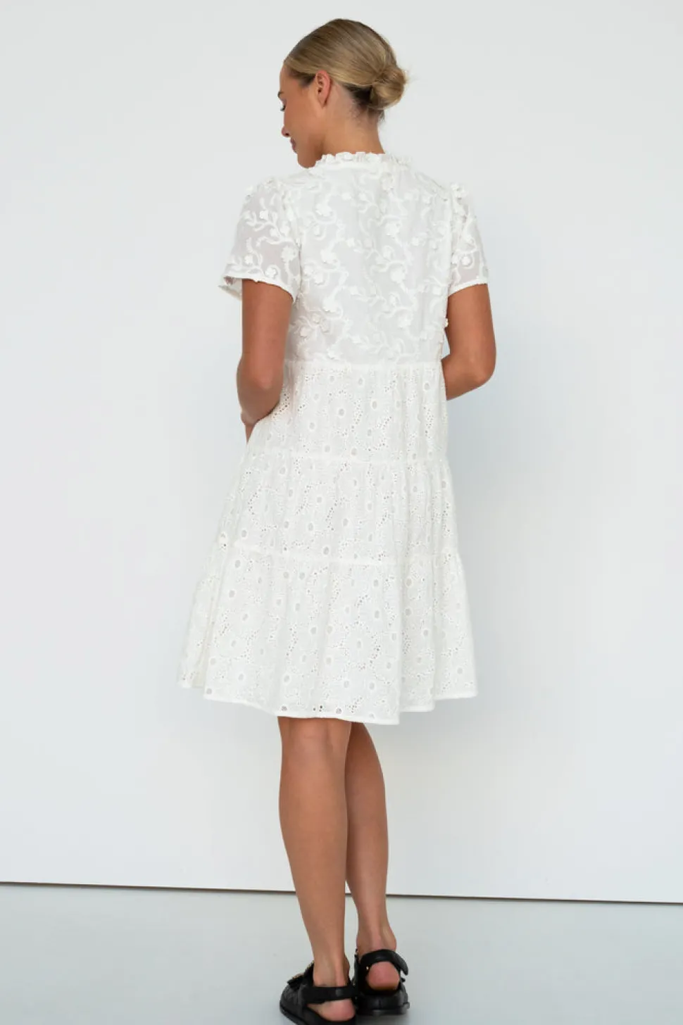 Kireina Camilla Dress - White