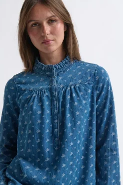 Kireina Tamara Shirt - Denim with Flower