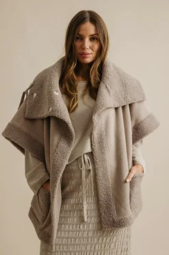 Talamaya Sherpa Cuddle Coat - Putty