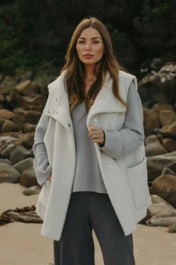 Talamaya Sherpa Cuddle Gillet - Latte