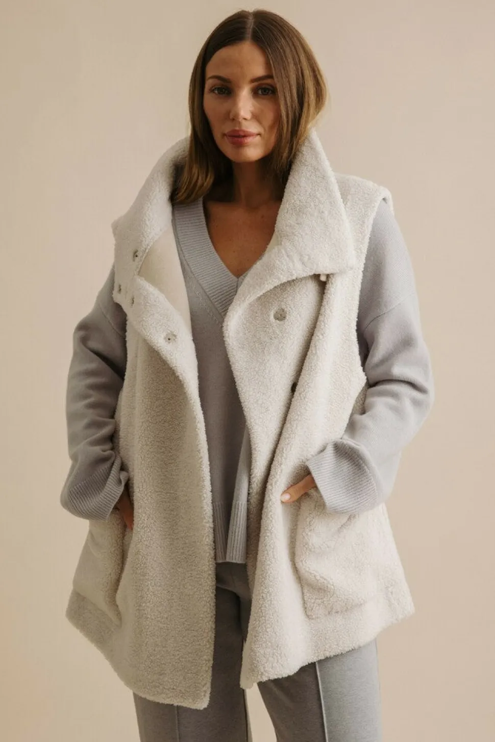 Talamaya Sherpa Cuddle Gillet - Latte